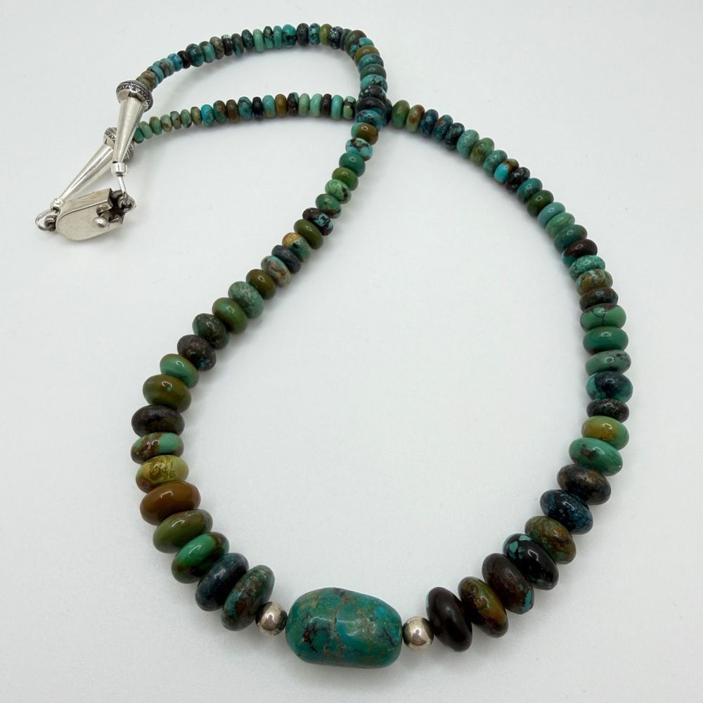18" Graduated, rondelle beaded turquoise necklace w/ VTG 925 TAXCO clasp!